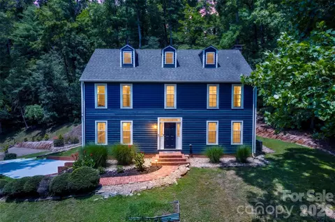 3132 Stoney Brook Dr, Lenoir, NC 28645