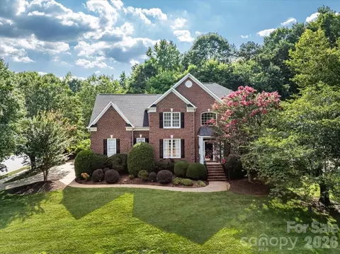1308 Rockfish Dr, Matthews, NC 28105
