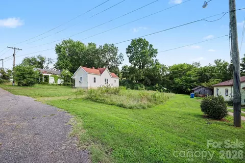 207 Mill St, Morganton, NC 28655 photo 9