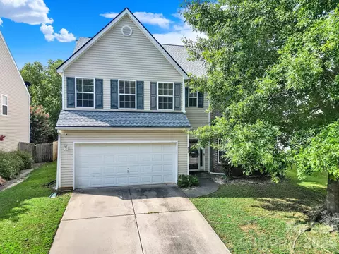 898 Coach House Ct, Rock Hill, SC 29730