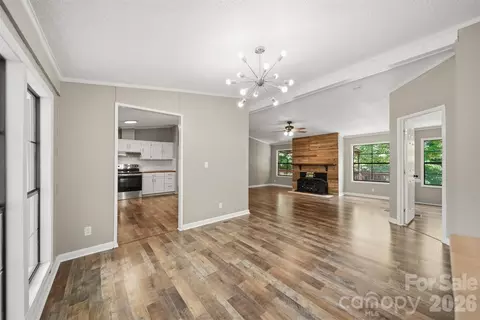4944 Largo Ct, Conover, NC 28613 photo 7