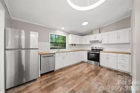 4944 Largo Ct, Conover, NC 28613 photo 14