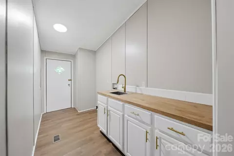 4944 Largo Ct, Conover, NC 28613 photo 29