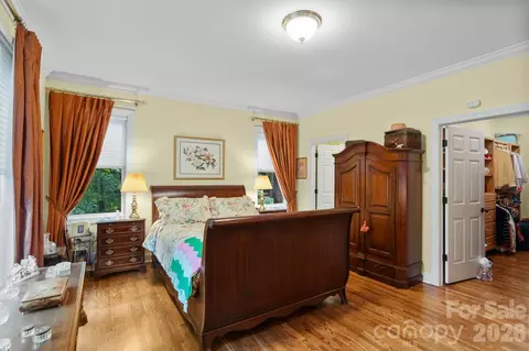 Bedroom - 100 Crestgrove Dr, Flat Rock, NC 28731 photo 2 of 4
