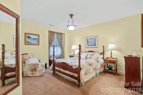 Bedroom - 100 Crestgrove Dr, Flat Rock, NC 28731 photo 4 of 4