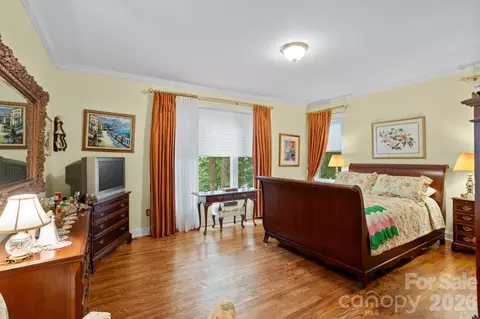 Bedroom - 100 Crestgrove Dr, Flat Rock, NC 28731 photo 1 of 4