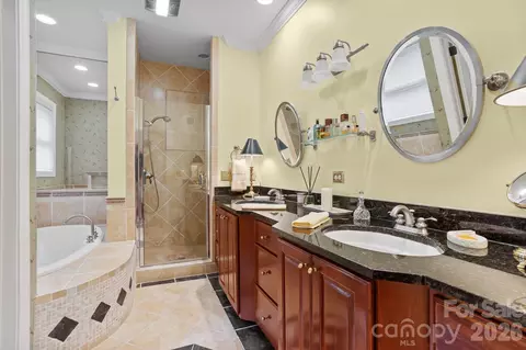 Bath - 100 Crestgrove Dr, Flat Rock, NC 28731 photo 1 of 5