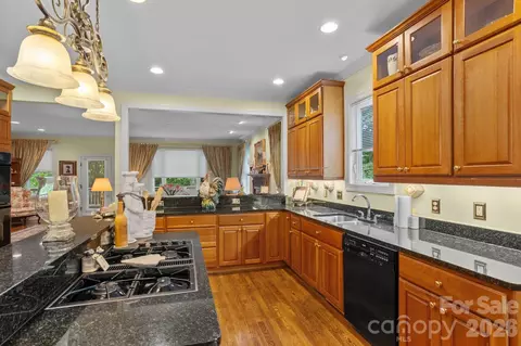Kitchen - 100 Crestgrove Dr, Flat Rock, NC 28731 photo 2 of 4