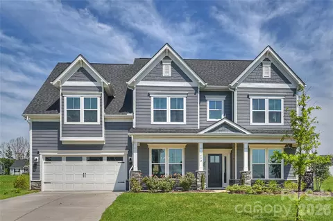 1402 Ashe Meadow Dr, Indian Trail, NC 28079