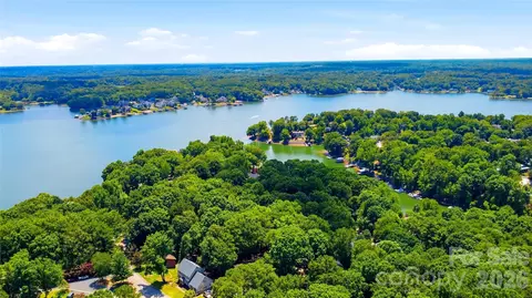 View/Area - 2019 Marquesas Ave, Fort Mill, SC 29708 photo 5 of 5