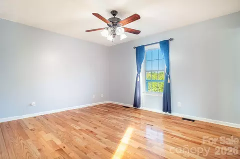 Bedroom - 1260 Star Ln, Morganton, NC 28655 photo 6 of 6