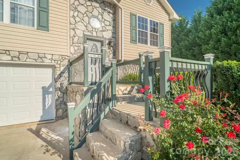 Exterior - 1260 Star Ln, Morganton, NC 28655 photo 2 of 4