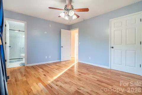Bedroom - 1260 Star Ln, Morganton, NC 28655 photo 5 of 6