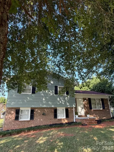 1237 Venus St, Conover, NC 28613 photo 25
