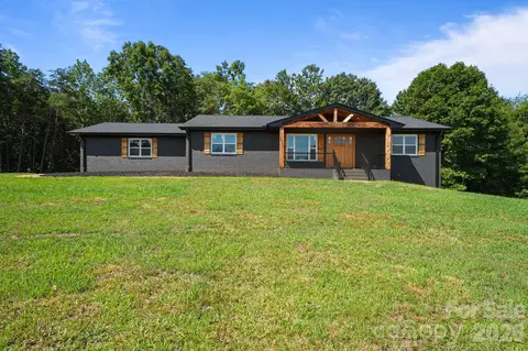 1411 W V Thompson Rd, Rutherfordton, NC 28139