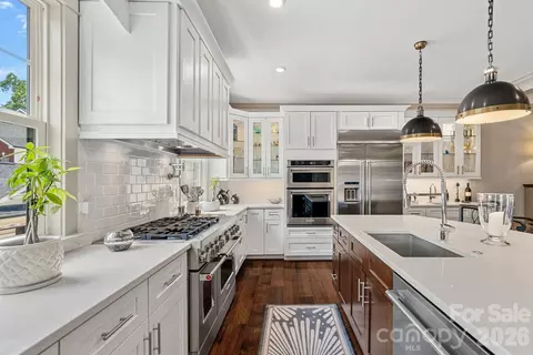 Kitchen - 473 S Main St, Davidson, NC 28036 photo 4 of 6