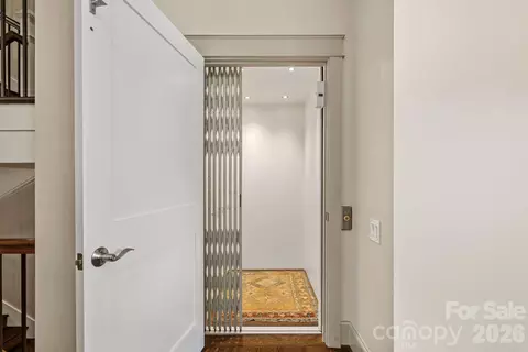 Entry Way - 473 S Main St, Davidson, NC 28036 photo 3 of 5