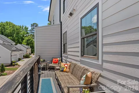 Exterior - 473 S Main St, Davidson, NC 28036 photo 2 of 3