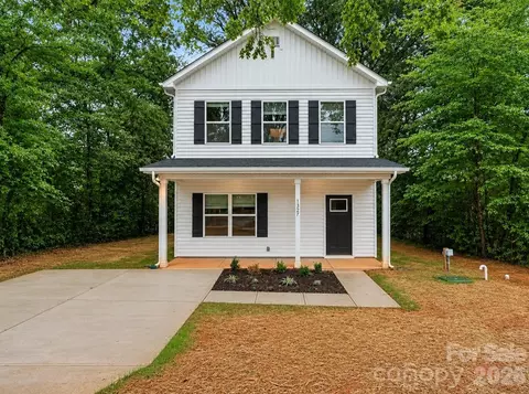 1327 4th St, Statesville, NC 28677