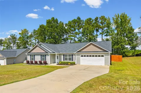 Exterior - 3200 Silver Fox 48 Cir #48, Lancaster, SC 29720 photo 3 of 3