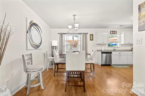 Dining - 3200 Silver Fox 48 Cir #48, Lancaster, SC 29720 photo 1 of 1