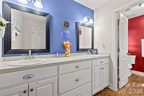 Bath - 3200 Silver Fox 48 Cir #48, Lancaster, SC 29720 photo 1 of 2
