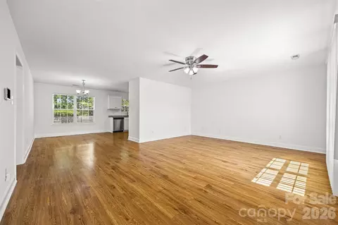 Living - 3200 Silver Fox 48 Cir #48, Lancaster, SC 29720 photo 1 of 3