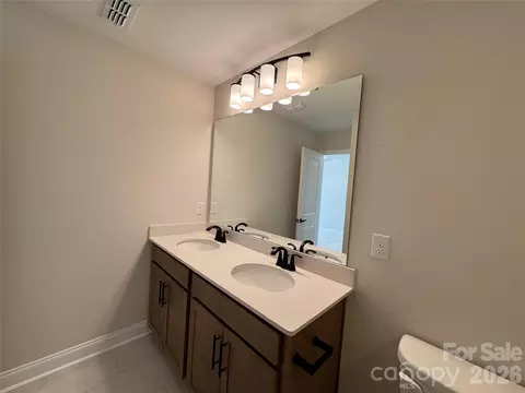 Bath - 974 Kinship Dr, Lancaster, SC 29720 photo 4 of 5