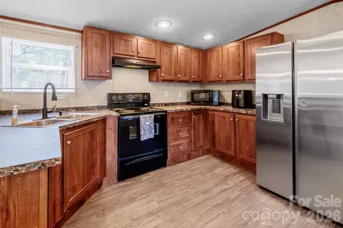 Kitchen - Farthing Drive, Lancaster, SC 29720 photo 1 of 1