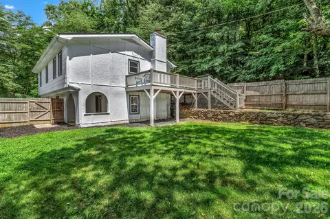 Exterior - 144 Pinehaven Dr, Clyde, NC 28721 photo 2 of 7