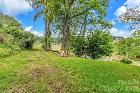 Pinehaven Drive, Clyde, NC 28721 photo 2