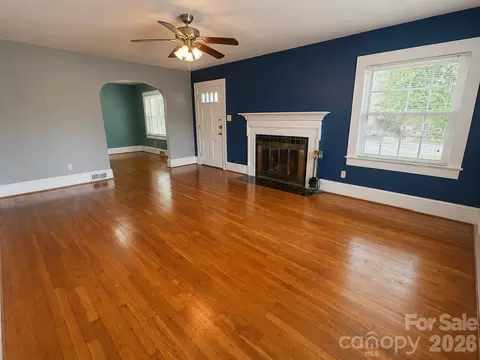 112 3rd Ne St NE, Conover, NC 28613 photo 9