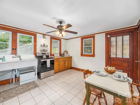 Kitchen - 5249 Old Clyde Rd, Clyde, NC 28721 photo 1 of 4