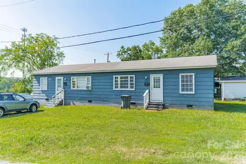 402 E Webb St, Dallas, NC 28034