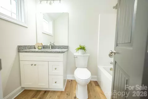 Bath - 262 Florida Ave, Spindale, NC 28160 photo 2 of 3