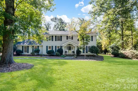 233 Nottingham Cir, Statesville, NC 28625