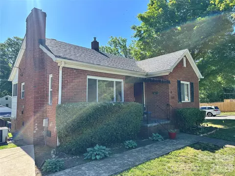 600 W Cama 8 St #8, Charlotte, NC 28217