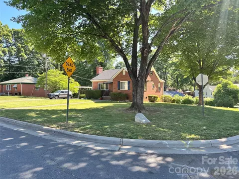 600 W Cama 8 St #8, Charlotte, NC 28217