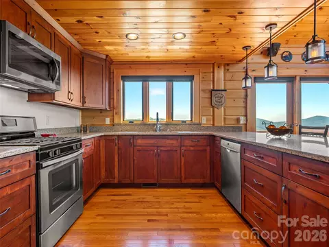 Kitchen - 312 Brighton Dr, Bostic, NC 28018 photo 3 of 3