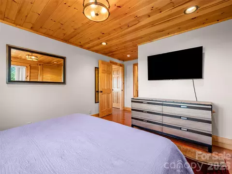 Bedroom - 312 Brighton Dr, Bostic, NC 28018 photo 2 of 4