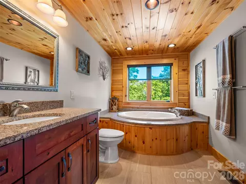 Bath - 312 Brighton Dr, Bostic, NC 28018 photo 2 of 4