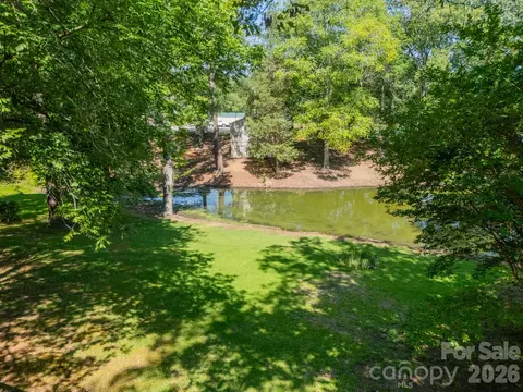 View/Area - 1077 E Shore Dr, Lancaster, SC 29720 photo 1 of 7