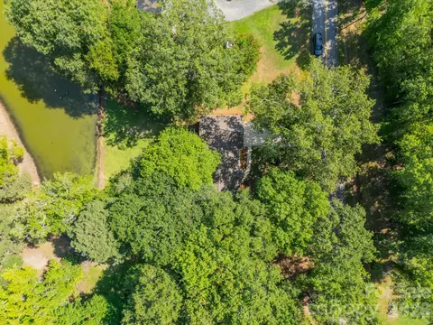 View/Area - 1077 E Shore Dr, Lancaster, SC 29720 photo 6 of 7