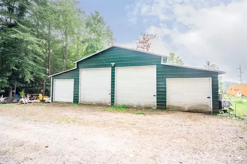 Exterior - 588 Abbeydale Rd, Harmony, NC 28634 photo 1 of 5
