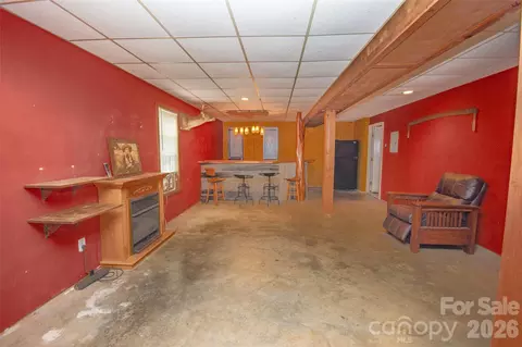 Living - 588 Abbeydale Rd, Harmony, NC 28634 photo 4 of 4