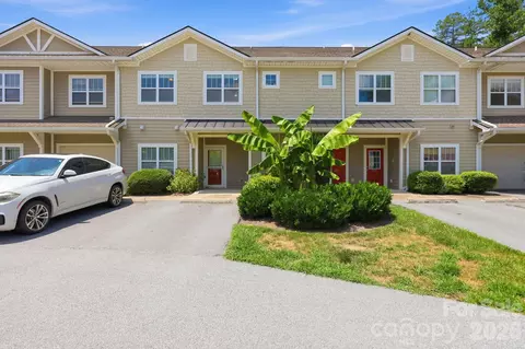 123 Foxden 202 Dr #202, Fletcher, NC 28732