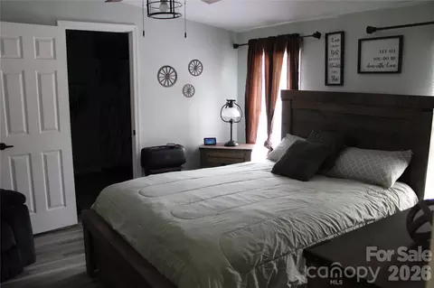 Bedroom - 160 Tabernacle Church Rd, Mcbee, SC 29101 photo 2 of 8
