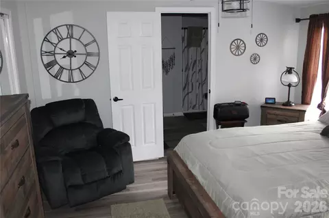 Bedroom - 160 Tabernacle Church Rd, Mcbee, SC 29101 photo 3 of 8
