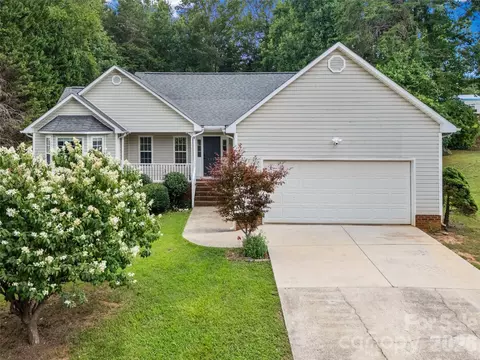 1208 Courtney Cove Ct, Gastonia, NC 28052