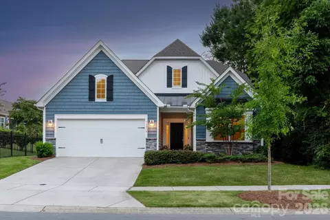 14016 Southbridge Forest Dr, Charlotte, NC 28273